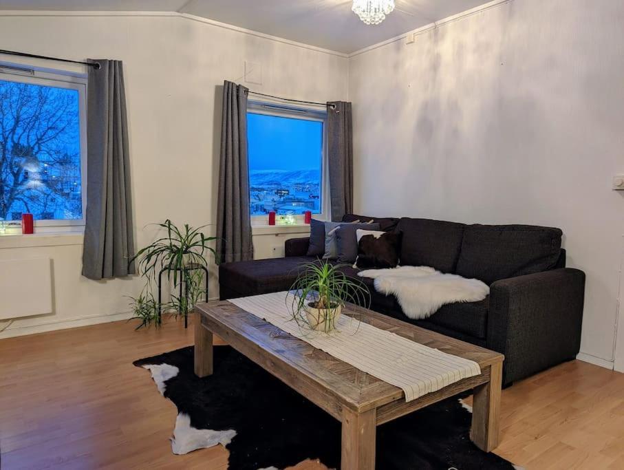 Nice And Quiet Apartment In City Centre Tromsø Esterno foto